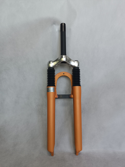 Widelec amortyzowany Wheeler MTB do kół 26" Długość rury: 131 mm